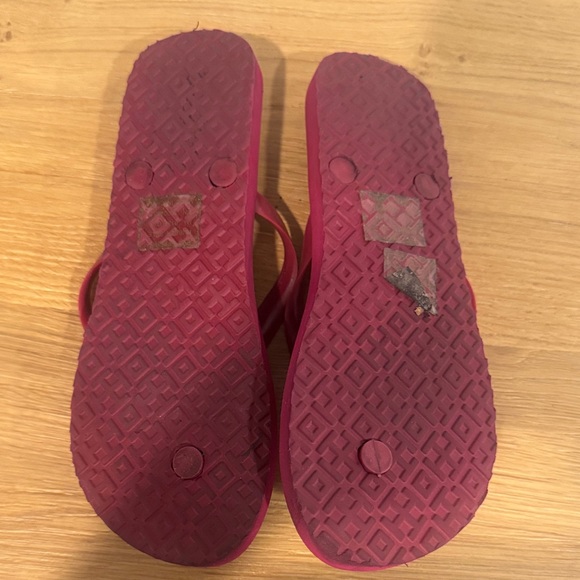 Tory Burch Burgundy and Red Patterned Flip Flops - Picture 2 of 2